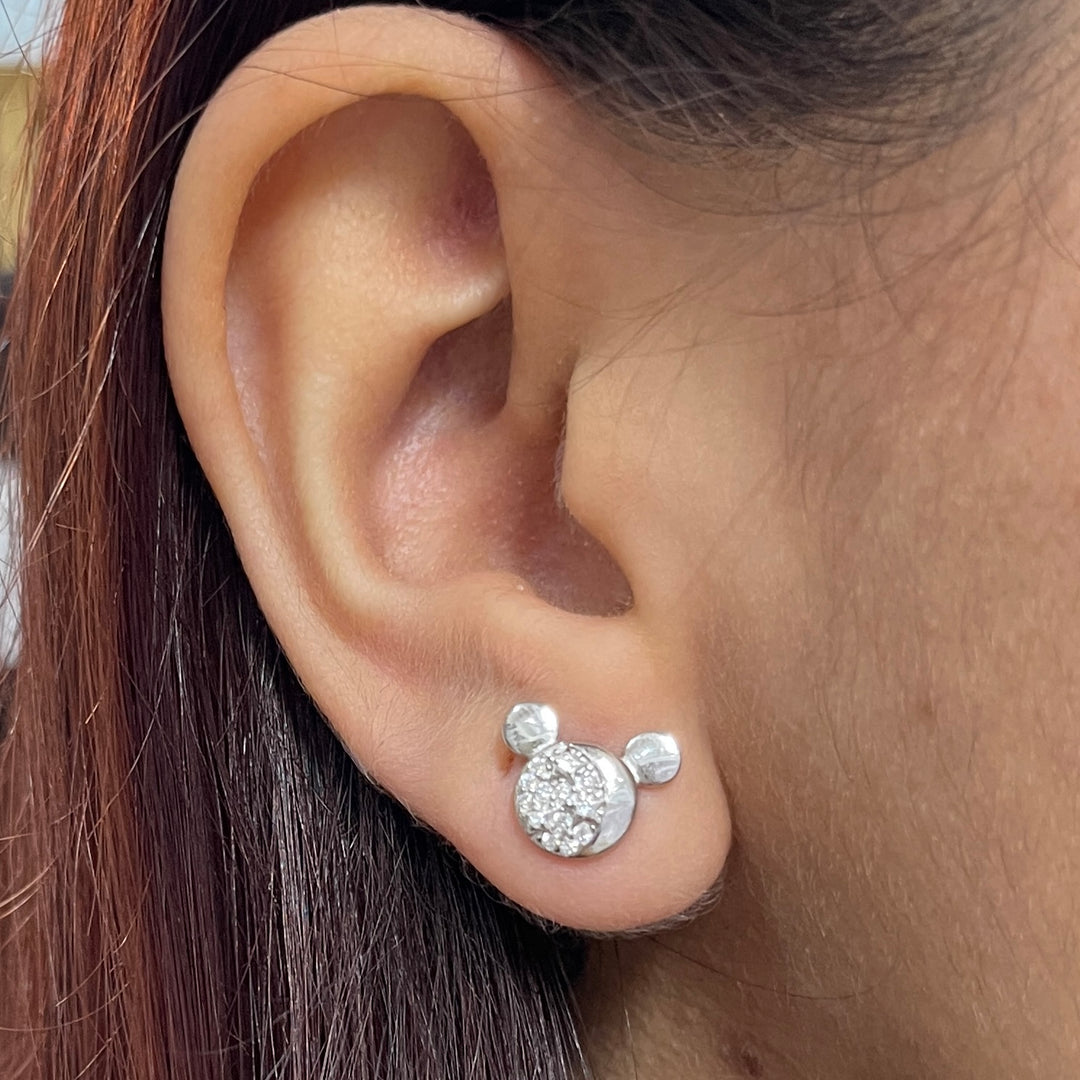 Arete de Plata Mickey