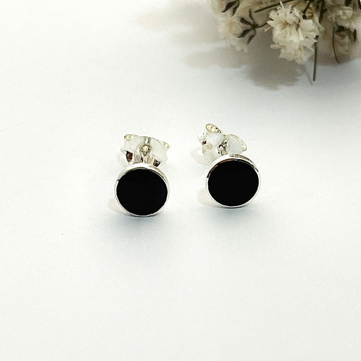 Aretes Ónix Redondos 6MM ⚫️