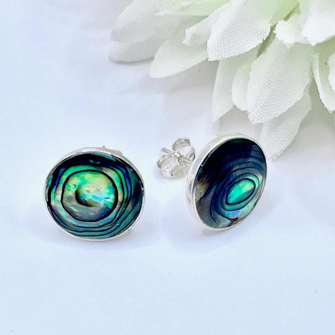 Compra online unos hermosos de aretes de plata verdes 🟢 con concha abulón 