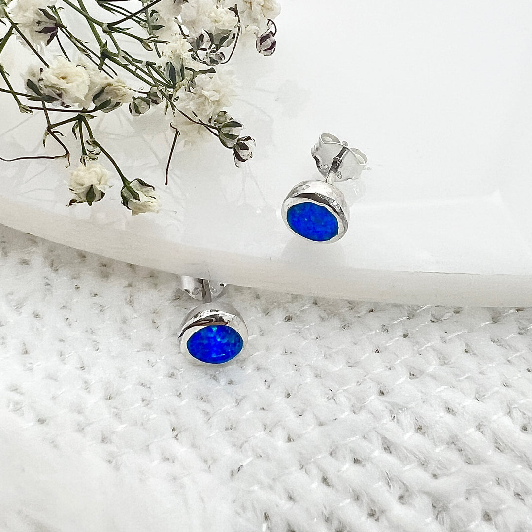  ▷ Aretes Ópalo Redondos 6MM 🔵| Plata 925 | Nicola Joyería 🇨🇷