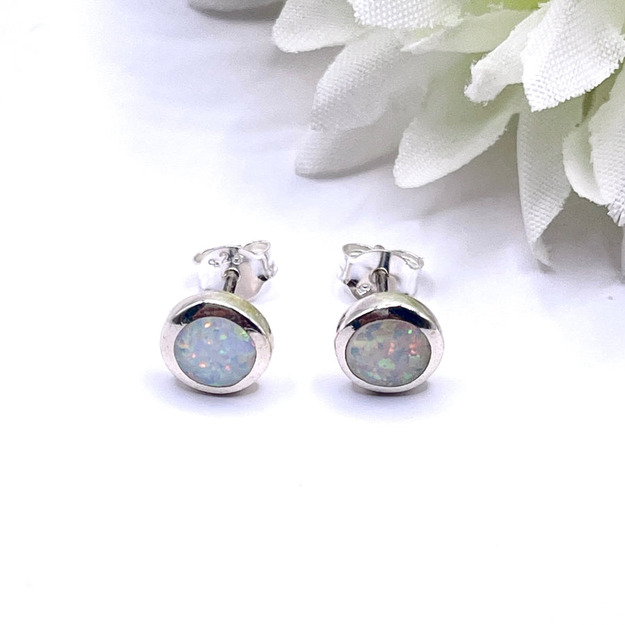  ▷ Aretes Ópalo Redondos 8MM 🔵| Plata 925 | Nicola Joyería 🇨🇷