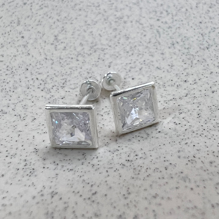 Aretes Cuadro Bicel 6MM Plata