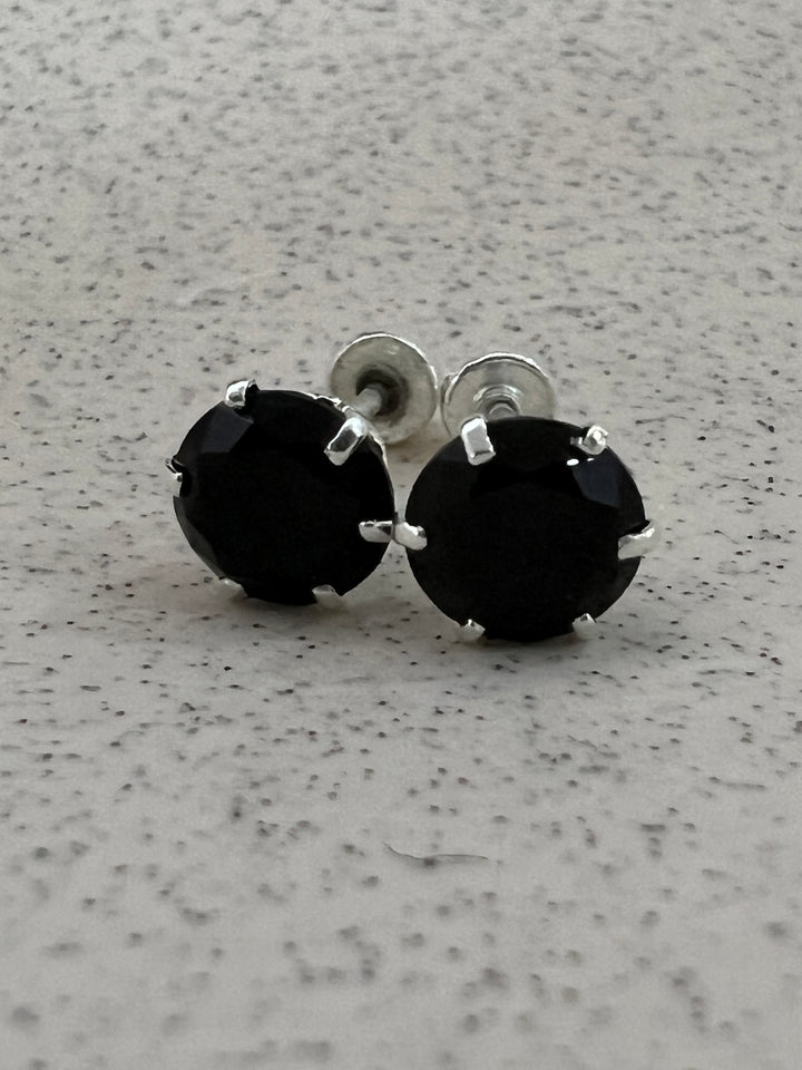 Arete Apus  Negro 5MM Plata