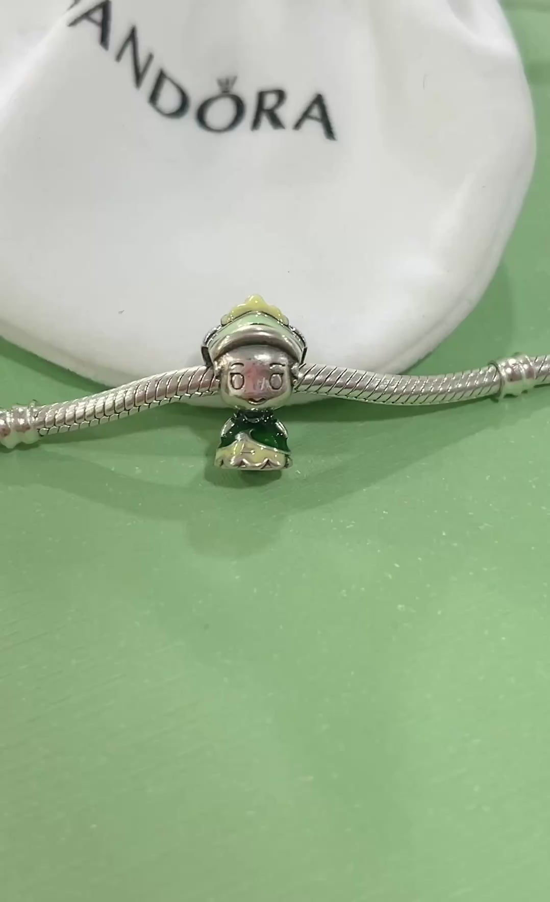 Charm de plata